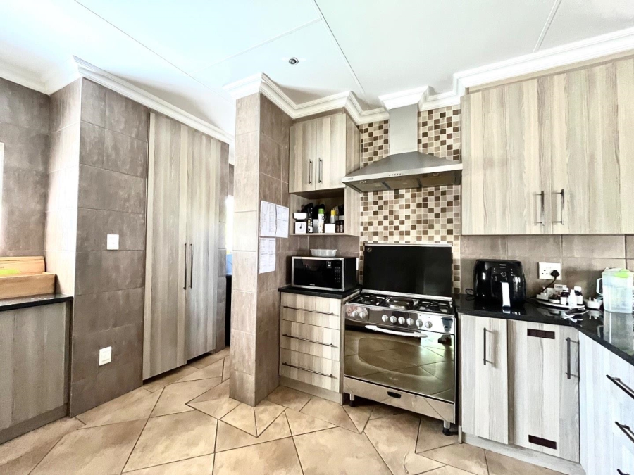 4 Bedroom Property for Sale in Woodland Hills Free State
